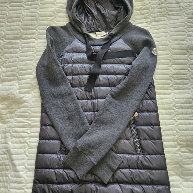 몽클레어 니트패딩 후드원피스 