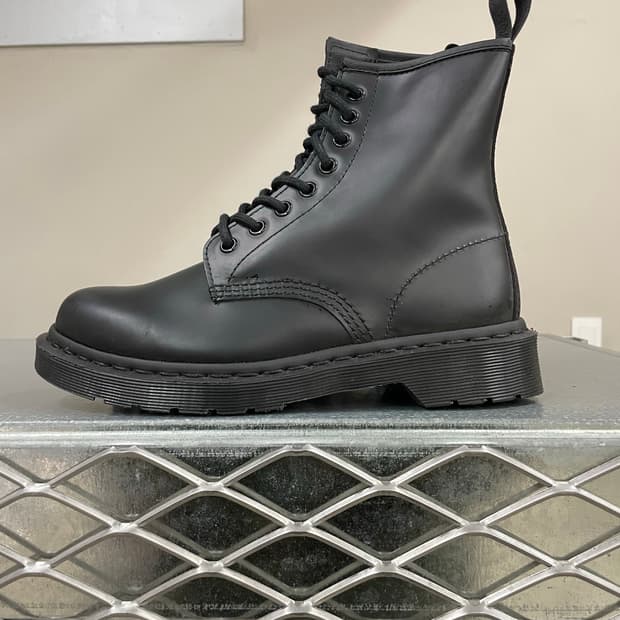 닥터마틴 1460 모노 블랙 uk5 (gr-4234)