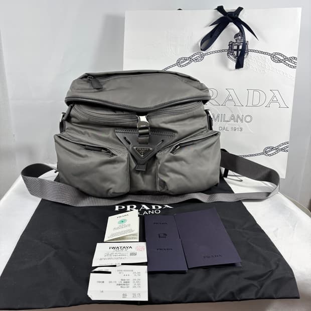 (풀구성,새상품급)신형 프라다 리나일론 숄더백 2VD062
