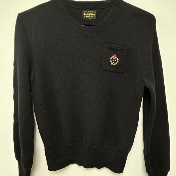 헤리티지플로스 브이넥 니트 블랙