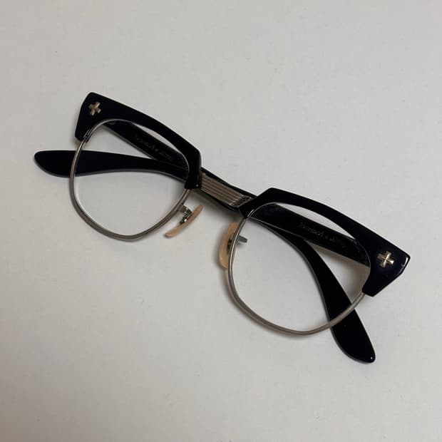 바슈롬 og 하금테 46-24 블랙