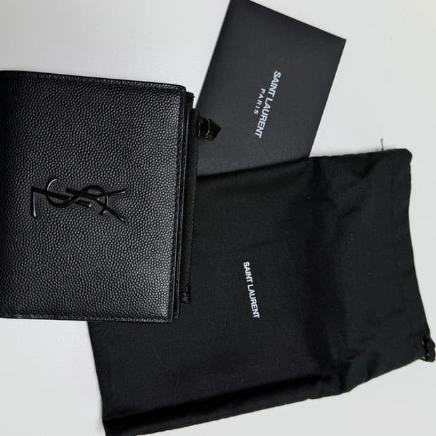 생로랑 그란 드 뿌드르 모노그램 반지갑 블랙 