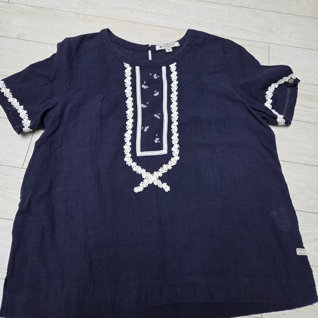 써스데이아일랜드 네이비 레이스 블라우스 