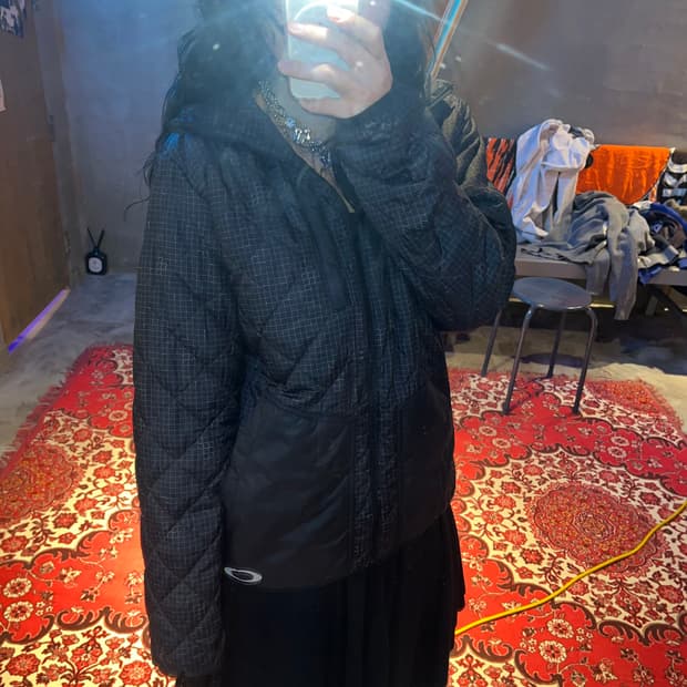 오클리 경량패딩