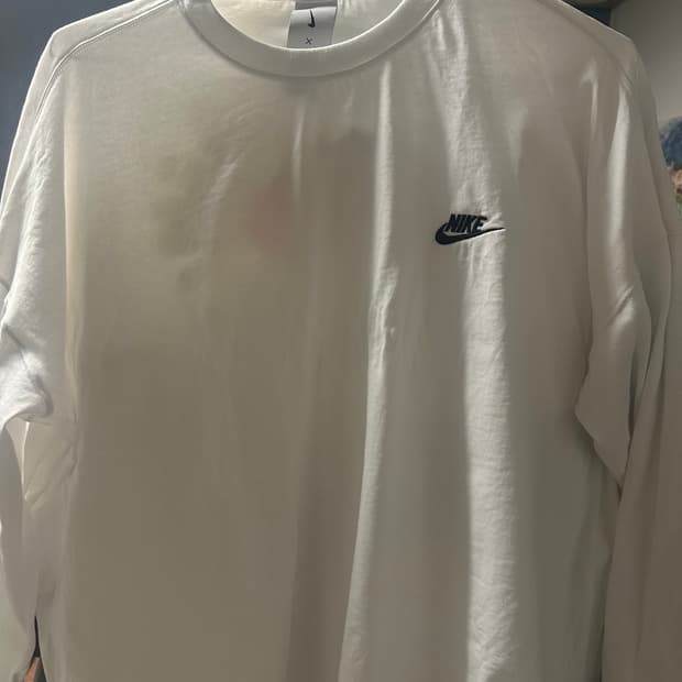 나이키 피마원 DR0098-100 긴팔 흰티 L 판매합니다
