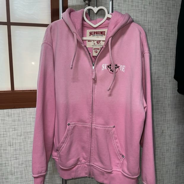 SUPREME x TRUE RELIGION pink hoodie