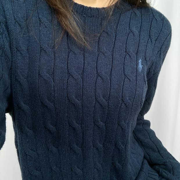 폴로 네이비 꽈배기 니트