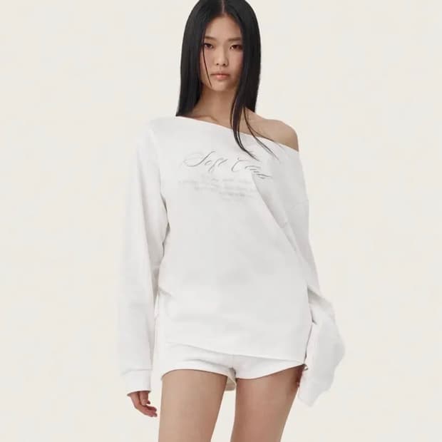 클리시어 소프트 클럽 원숄더 스웻셔츠 맨투맨 화이트