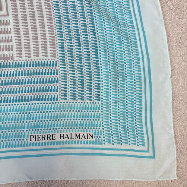 [정품] 피에르 발망 빈티지 핸드롤링 실크 스카프