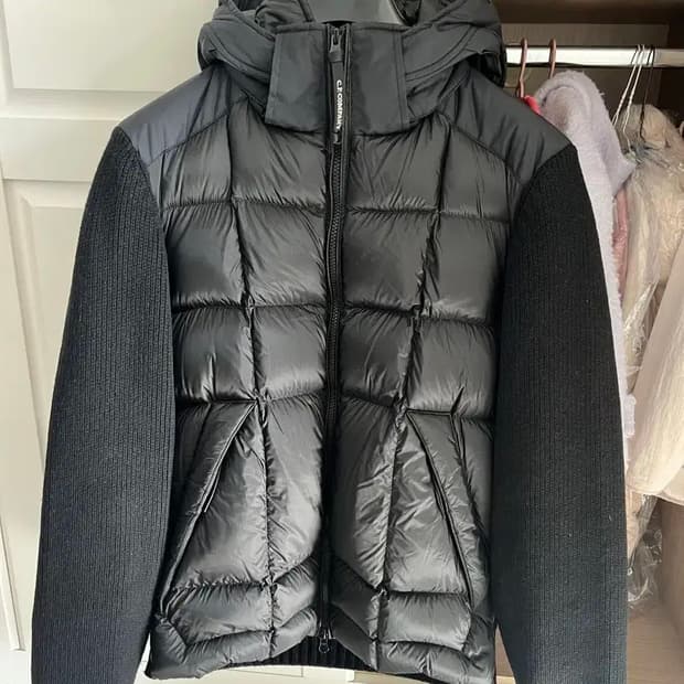 C.P.컴퍼니 니트 패딩 52