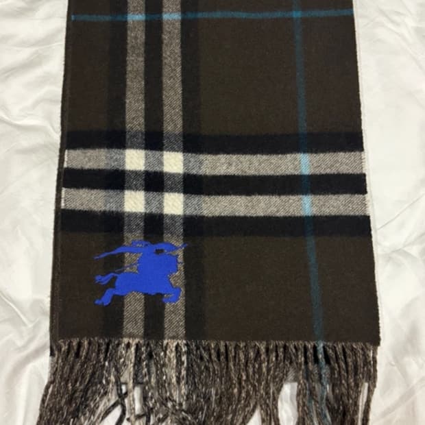 버버리 리버시블 캐시미어 머플러