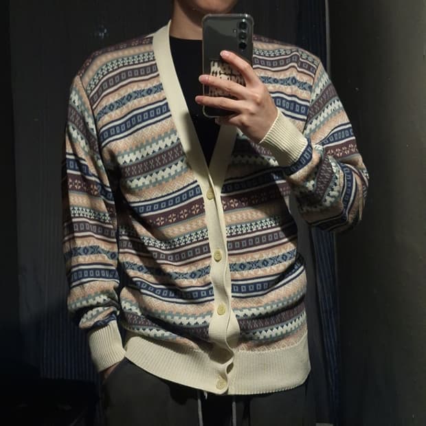 BRENNTANO CASUAL  에스닉 패턴 브이넥 니트 가디건 L