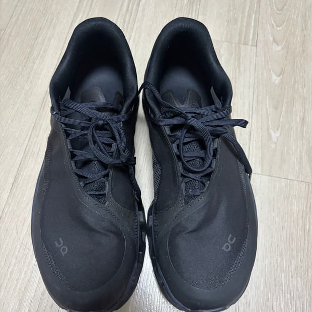 270)온러닝 파프 클라우드몬스터2 블랙 마그넷