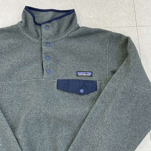 파타고니아 신칠라 네이비