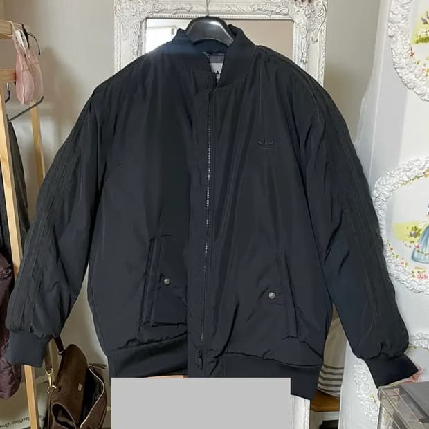 아디다스 패딩 점퍼 블랙 M