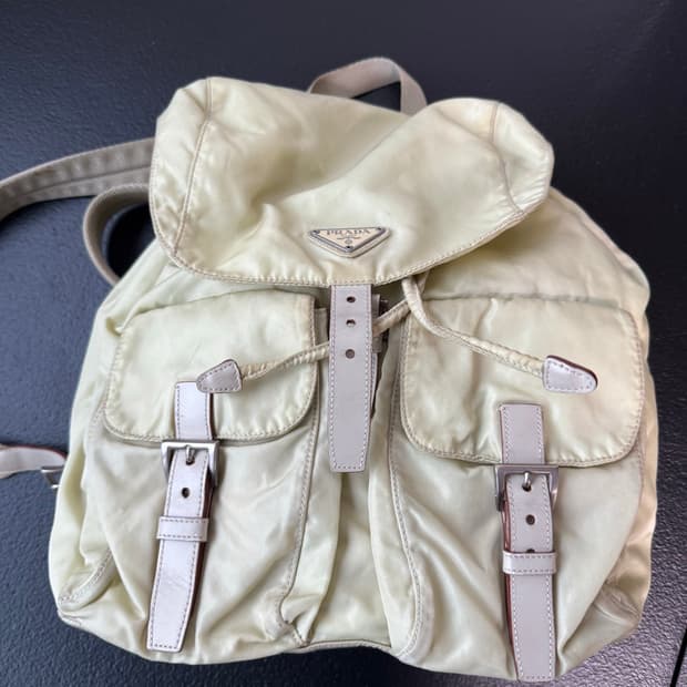 프라다 포코노 리나일론 백팩 투포켓