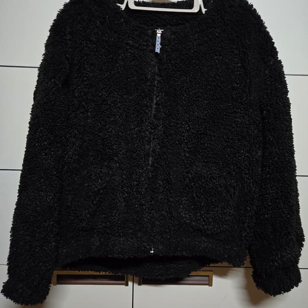 안다르 부클 뽀글이 블랙 자켓