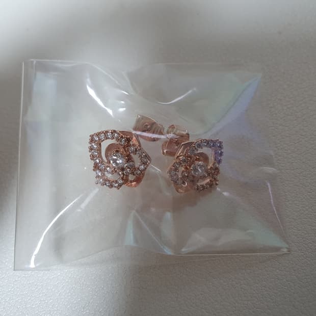 장미 큐빅 로즈골드 귀걸이