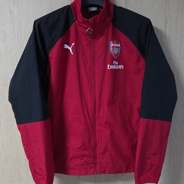 (착샷) 푸마 아스날 바람막이 유니폼 져지 레인 자켓