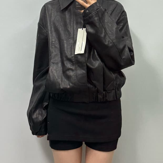 르마드 미니멀 절개 비건레더 자켓
