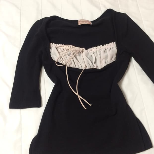 본네 레이스 로즈 셔링 탑 bonnae