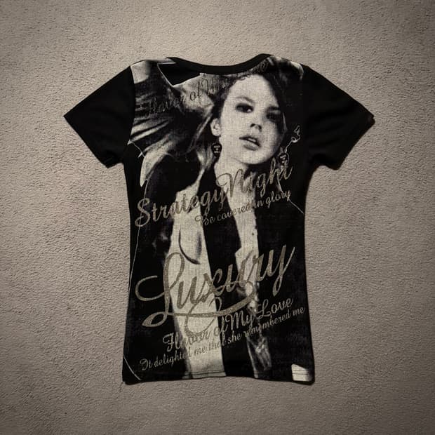 Vintage y2k t-shirt