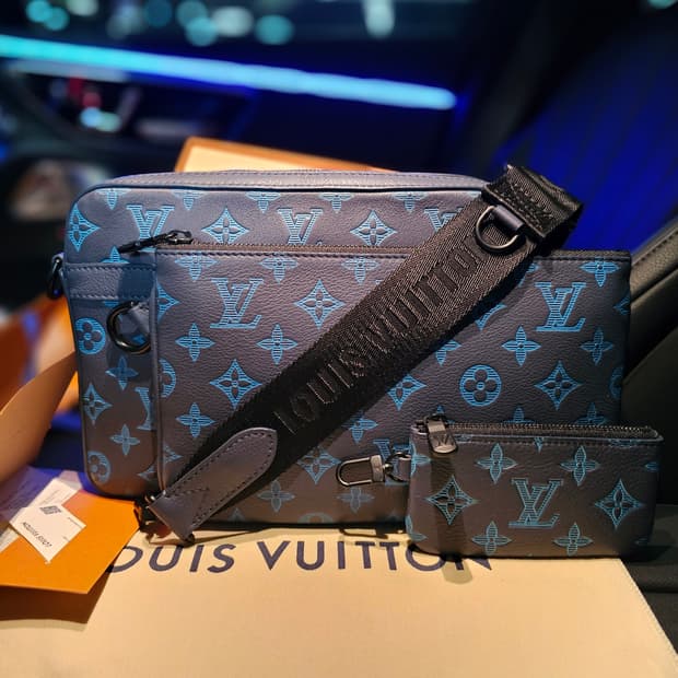 루이비통 올레더 쉐도우 트리오 메신저 크로스백 신형 리버블루