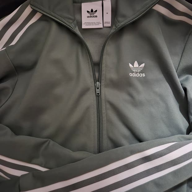 핀터깔 아디다스 올리브 카키 베켄바우어 져지 M