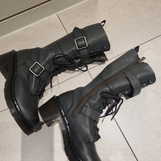 닥터마틴 스트랩 부츠