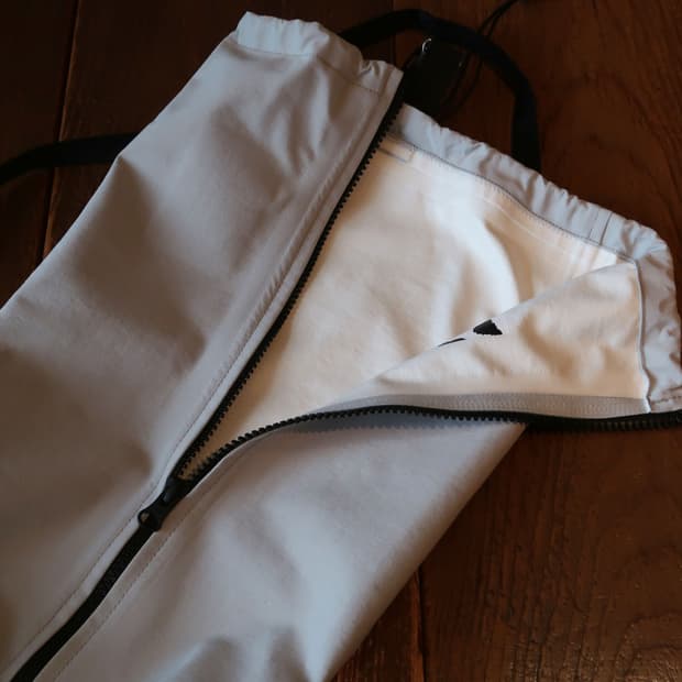 GR10K 테크 캔버스 숄더 파우치 라이트 그레이