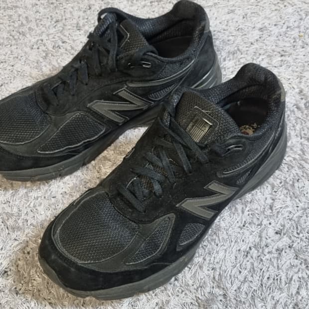 뉴발란스 990v4 트리플 블랙 4e 295