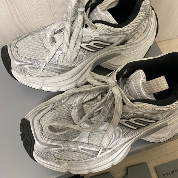 (41)발렌시아가 10xl 화이트41사이즈