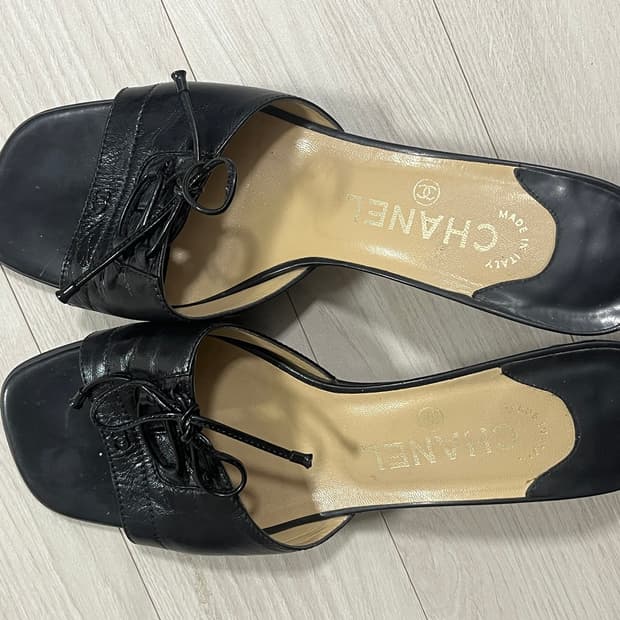 정품 샤넬 뮬 37