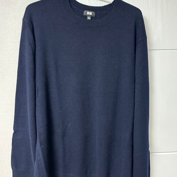 유니클로 캐시미어 니트 네이비 색상 XL