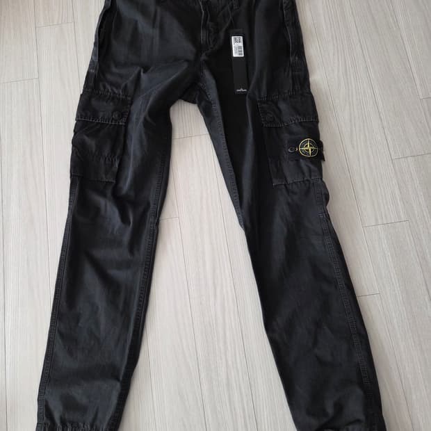 스톤아일랜드 카고팬츠 32사이즈