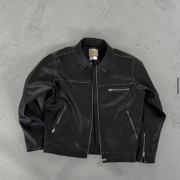 시도 SIIIIDO 24 fw 블랙 레더 자켓