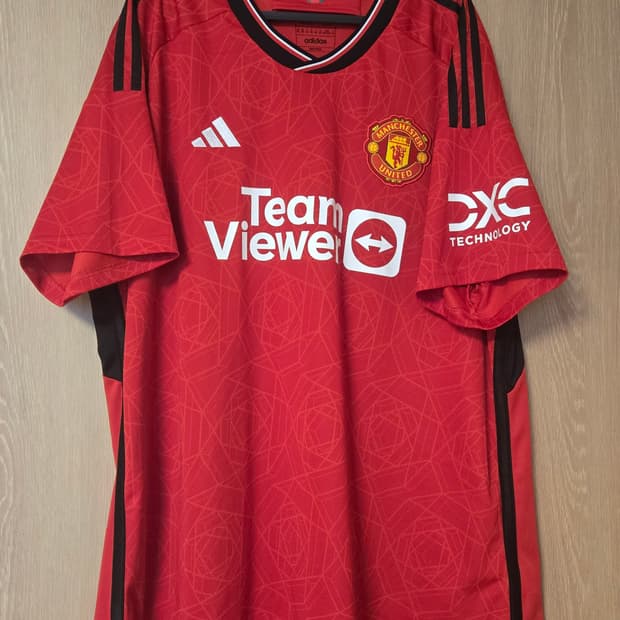 맨유23-24유니폼과 ac밀란 24-25유니폼으로 아무 축구유니폼 교환