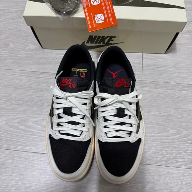 [240] 조던1 x 트래비스 스캇 레트로 로우 OG SP 미디움올리브