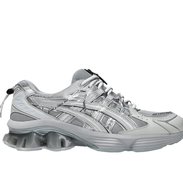 아식스 x 요아소비 젤 키네틱 실버 