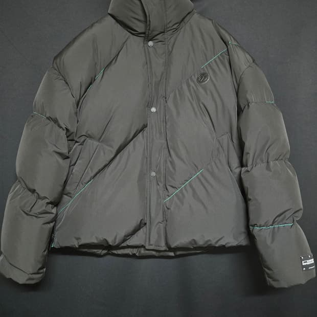 자라 아더에러 패딩 블랙(XS사이즈)