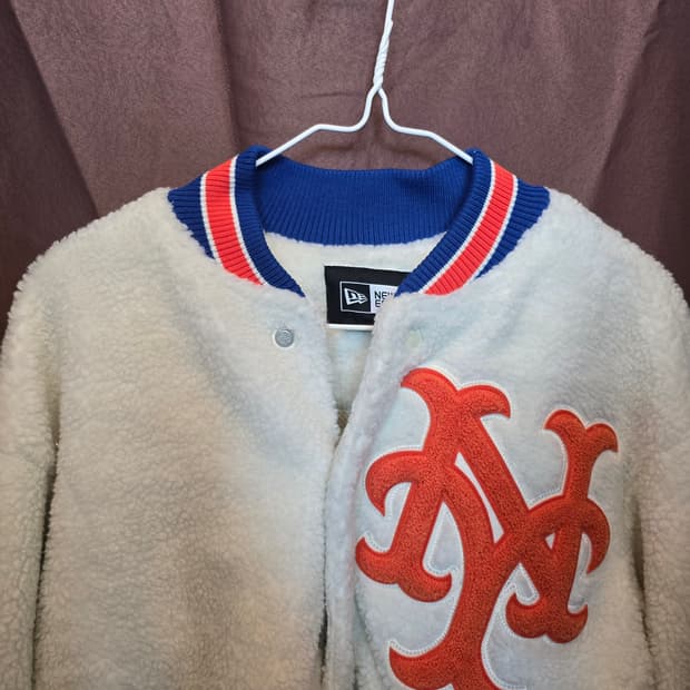 뉴에라 플리스자켓