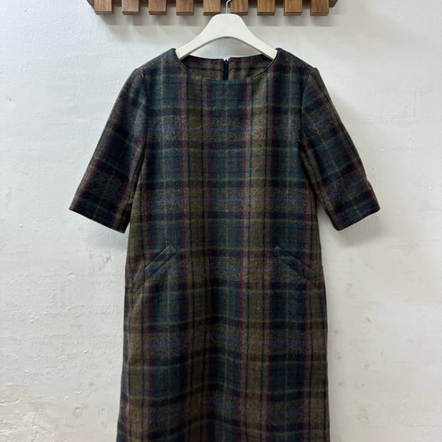 MOON 울 타탄체크 하프슬리브 포켓 원피스