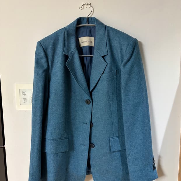 아비에무아 자켓