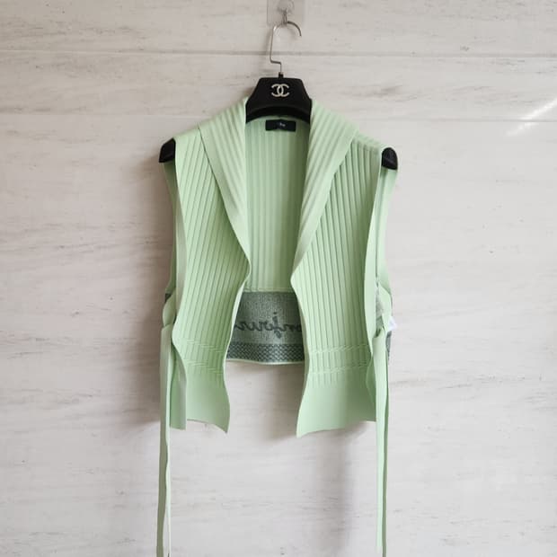 (새상품)오즈세컨 골지니트 베스트 프리사이즈