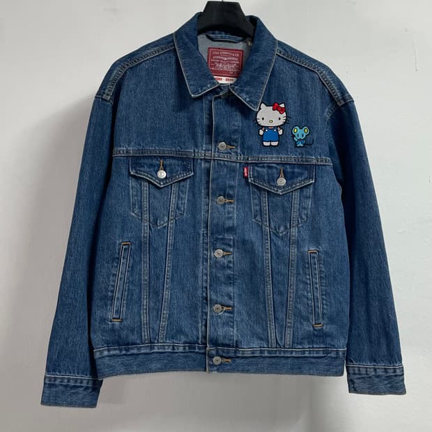 리바이스 X 헬로키티 오버사이즈 청자켓 (on.398)