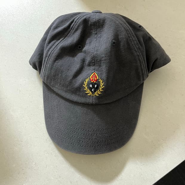 헤리티지 플로스 6패널 모자 챠콜