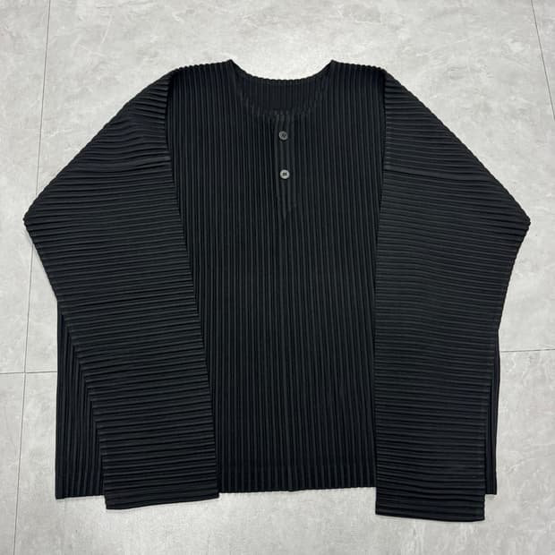 옴므 플리세 이세이 미야케 24SS