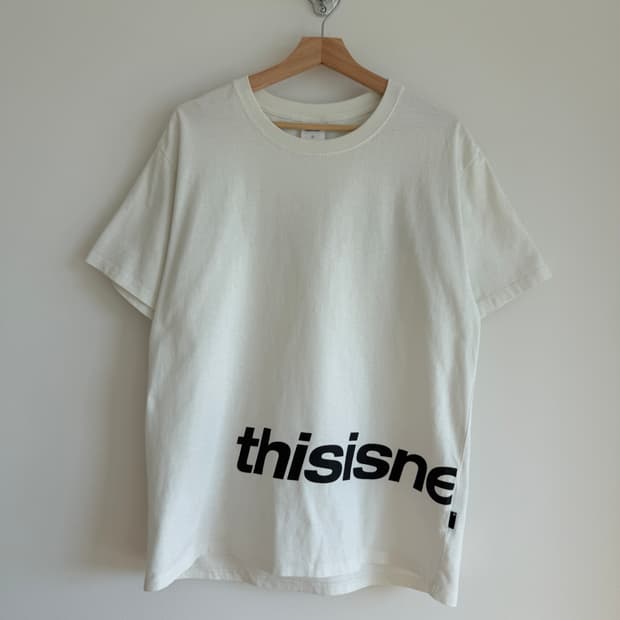 디스이즈네버댓(thisisneverthat) 반팔 티셔츠