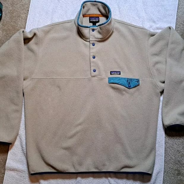 19FW 파타고니아 신칠라 스냅-T 베이지/틸