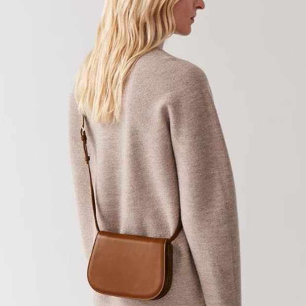 COS 코스 스몰 레더 숄더백 가죽 미니백